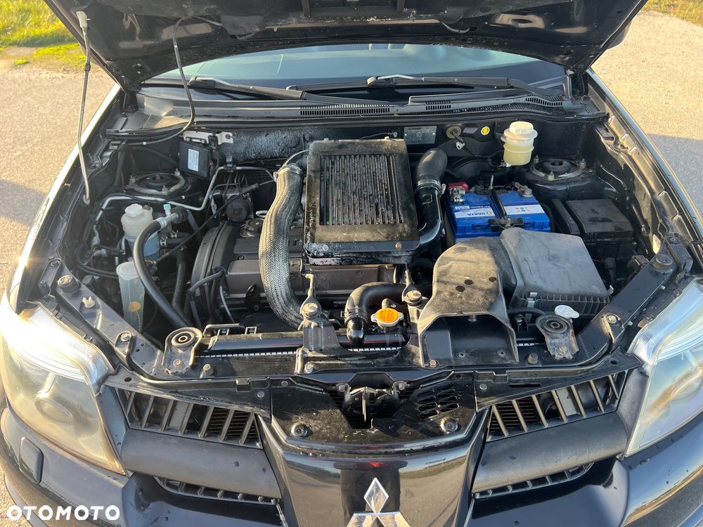 Mitsubishi Outlander 2.0 Turbo 4WD - 10