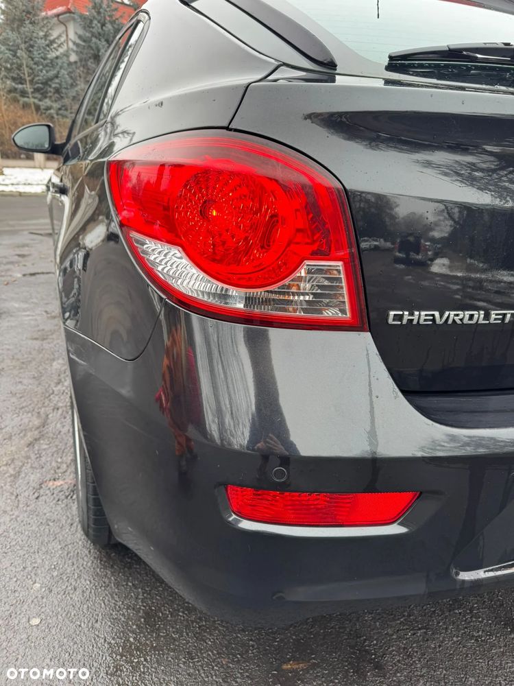 Chevrolet Cruze 1.6 LT+ - 25