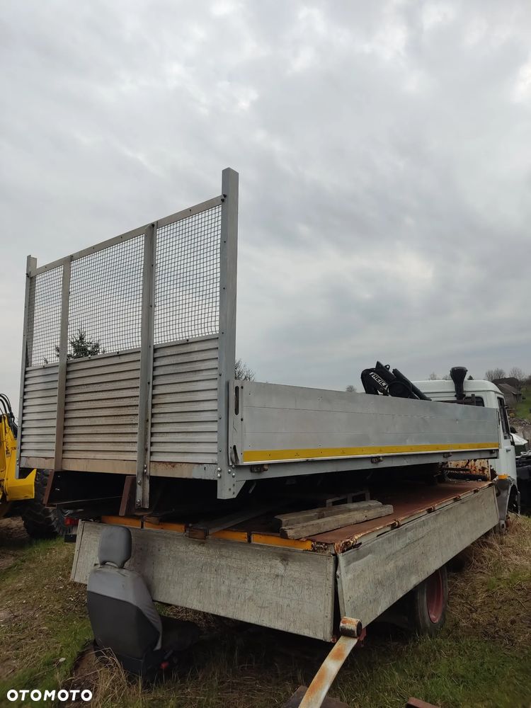 zabudowa skrzynia ładunkowa Iveco - 1