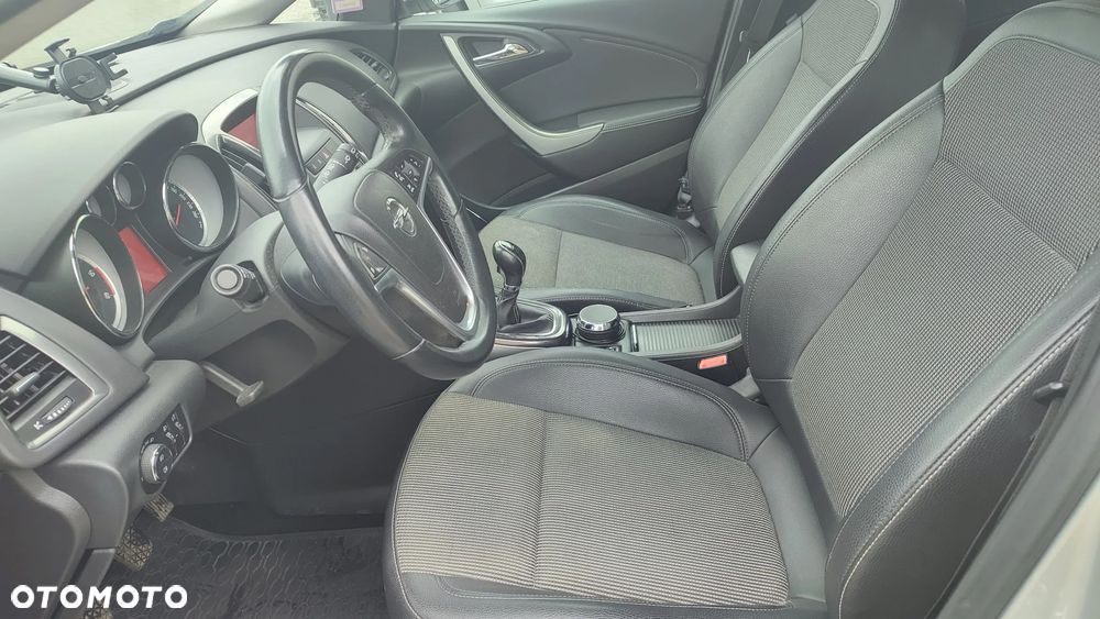 Opel Astra IV 1.7 CDTI Cosmo - 10