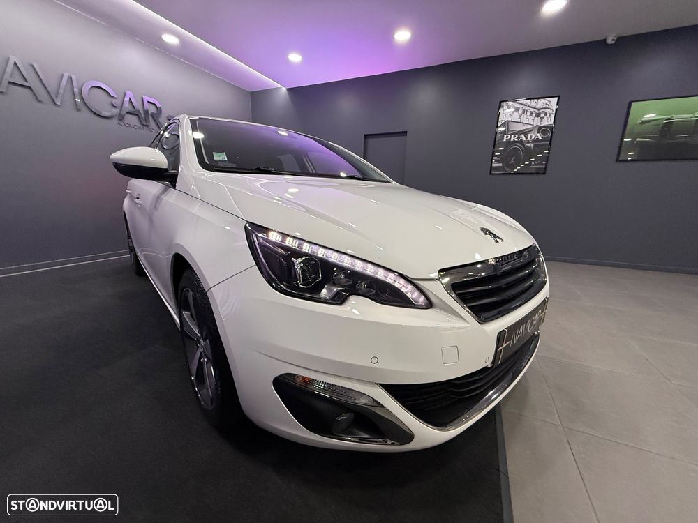Peugeot 308 1.2 PureTech Allure Full LED - 23