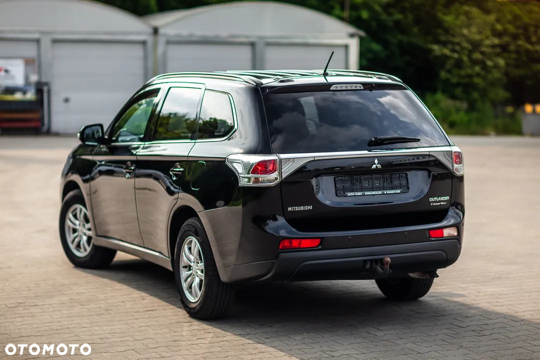 Mitsubishi Outlander 2.2 DI-D 4WD Instyle - 14