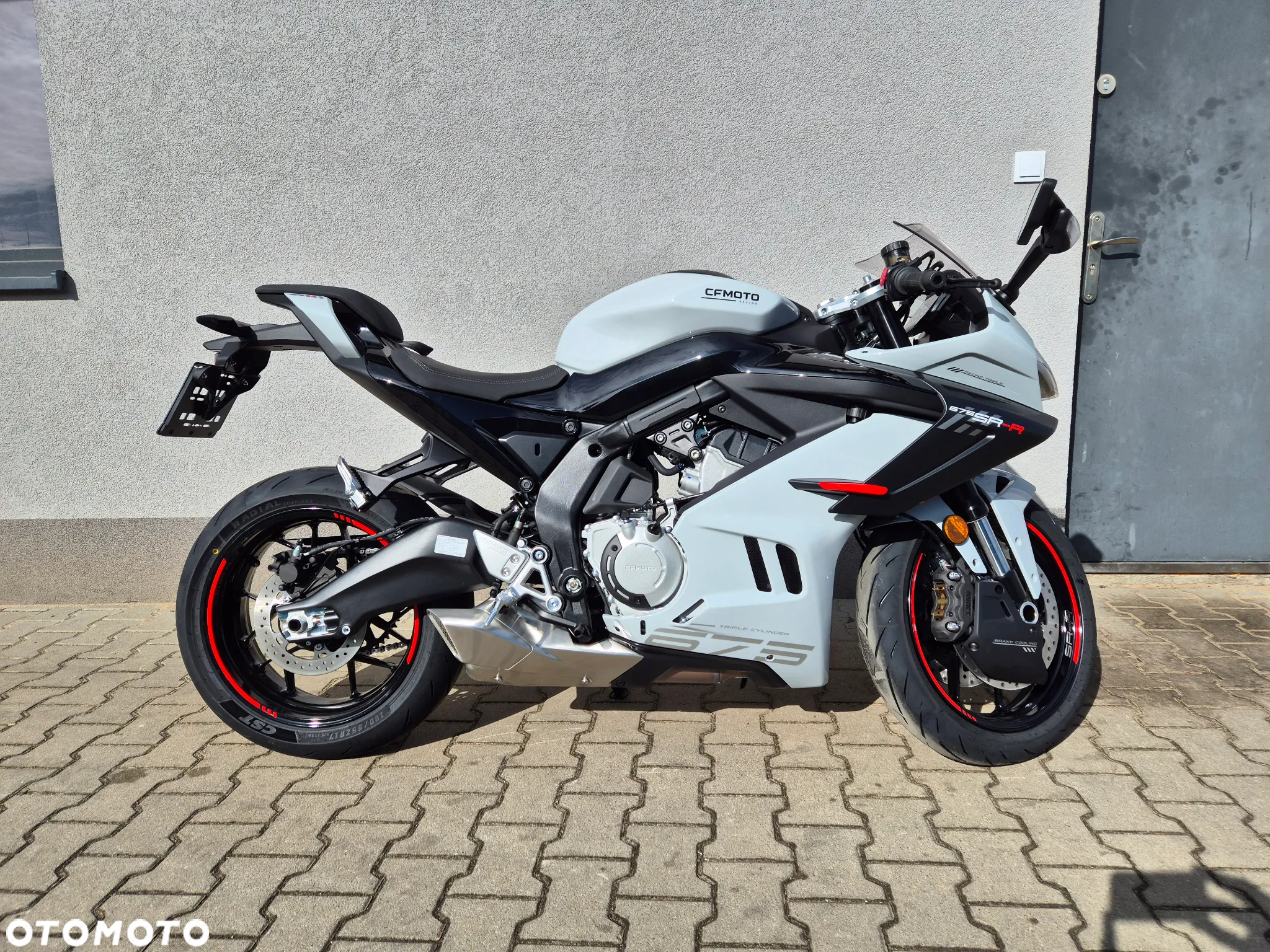 CFMoto SR - 15