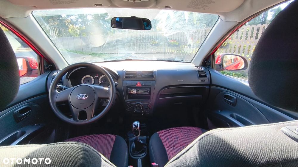 Kia Picanto - 8