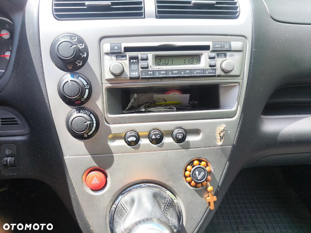 Honda Civic 1.6i ES - 12