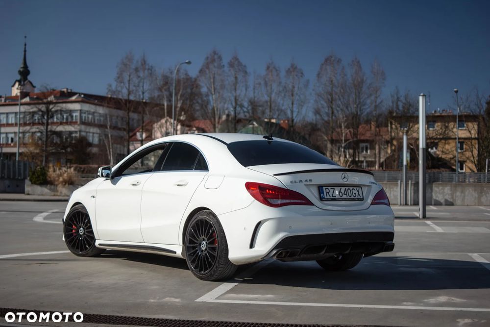 Mercedes-Benz CLA - 11