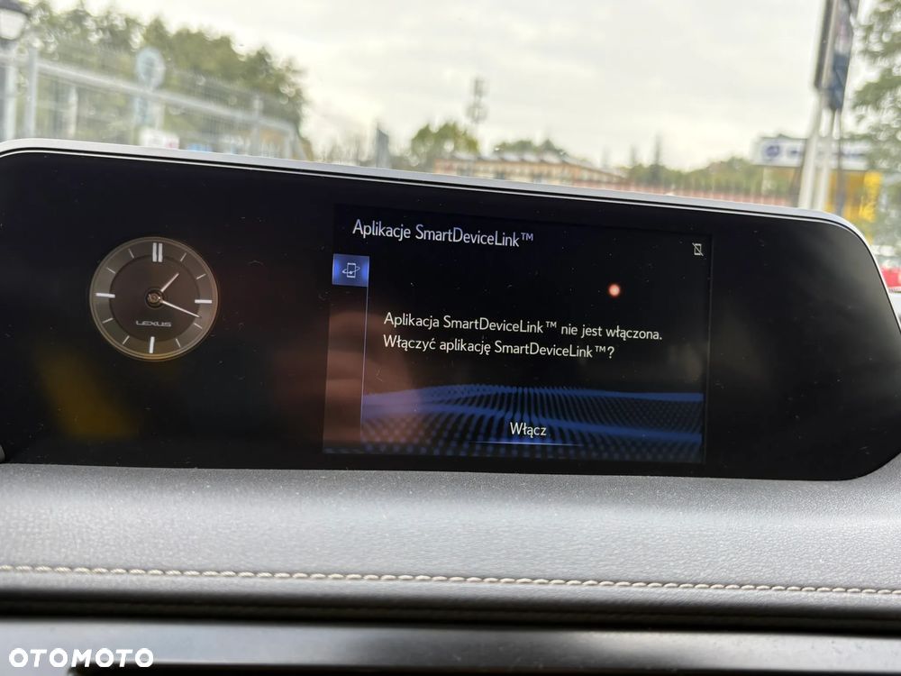 Lexus UX - 22