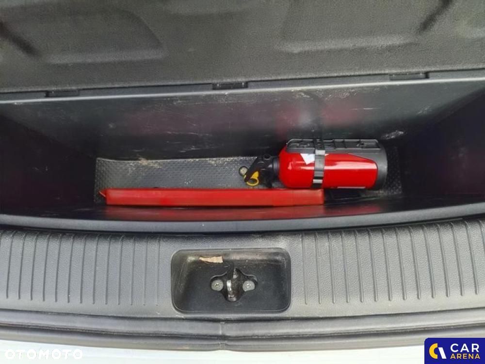 Kia Ceed - 26