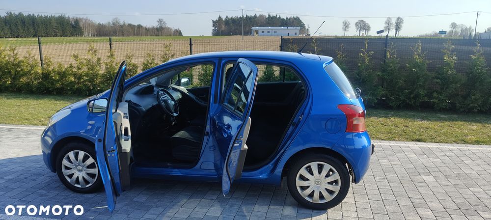 Toyota Yaris 1.4 D-4D Sol MM - 3