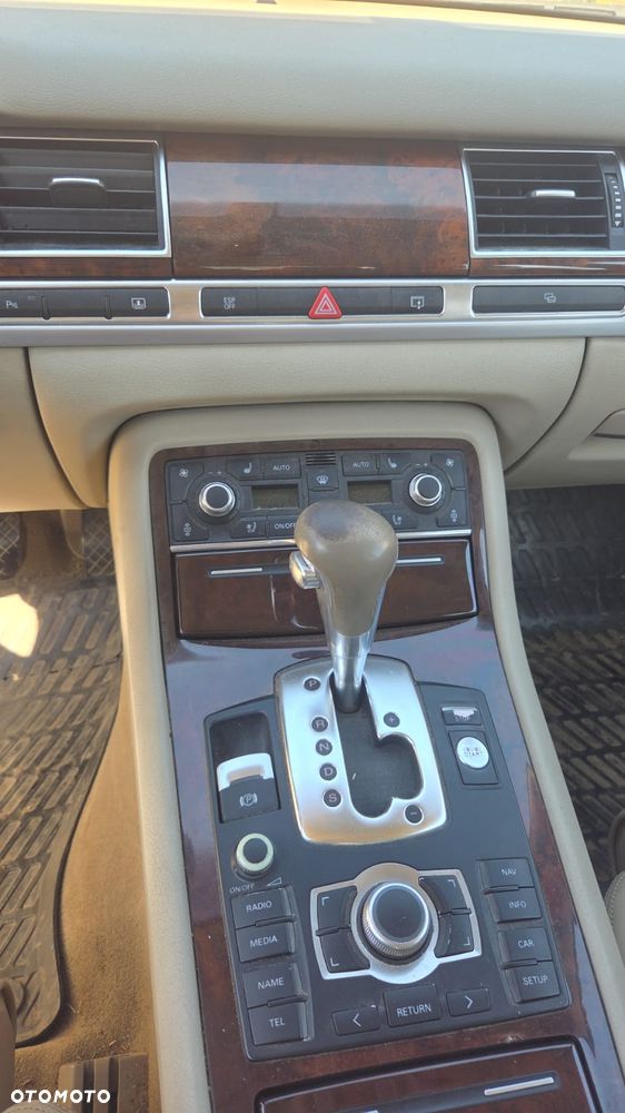 Audi A8 4.2 TDI DPF L Quattro - 13