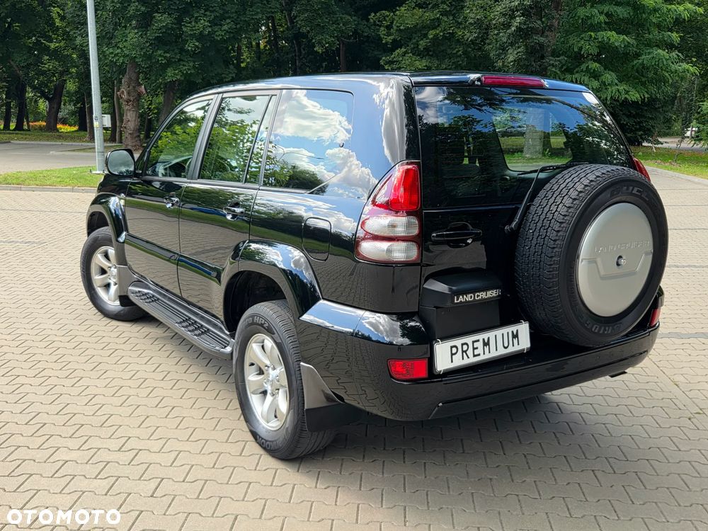Toyota Land Cruiser - 19