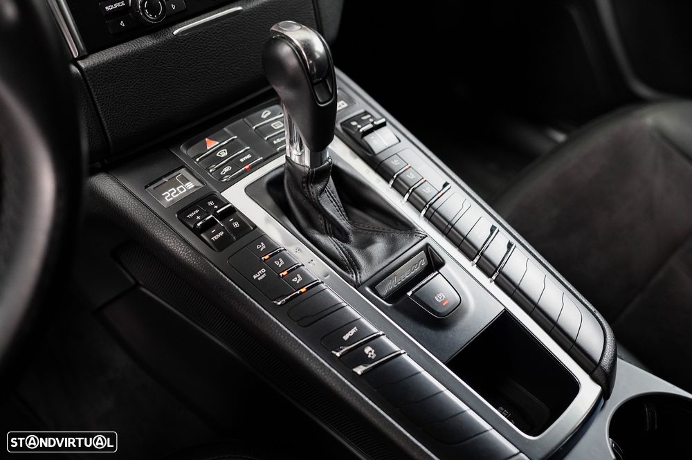 Porsche Macan S - 16