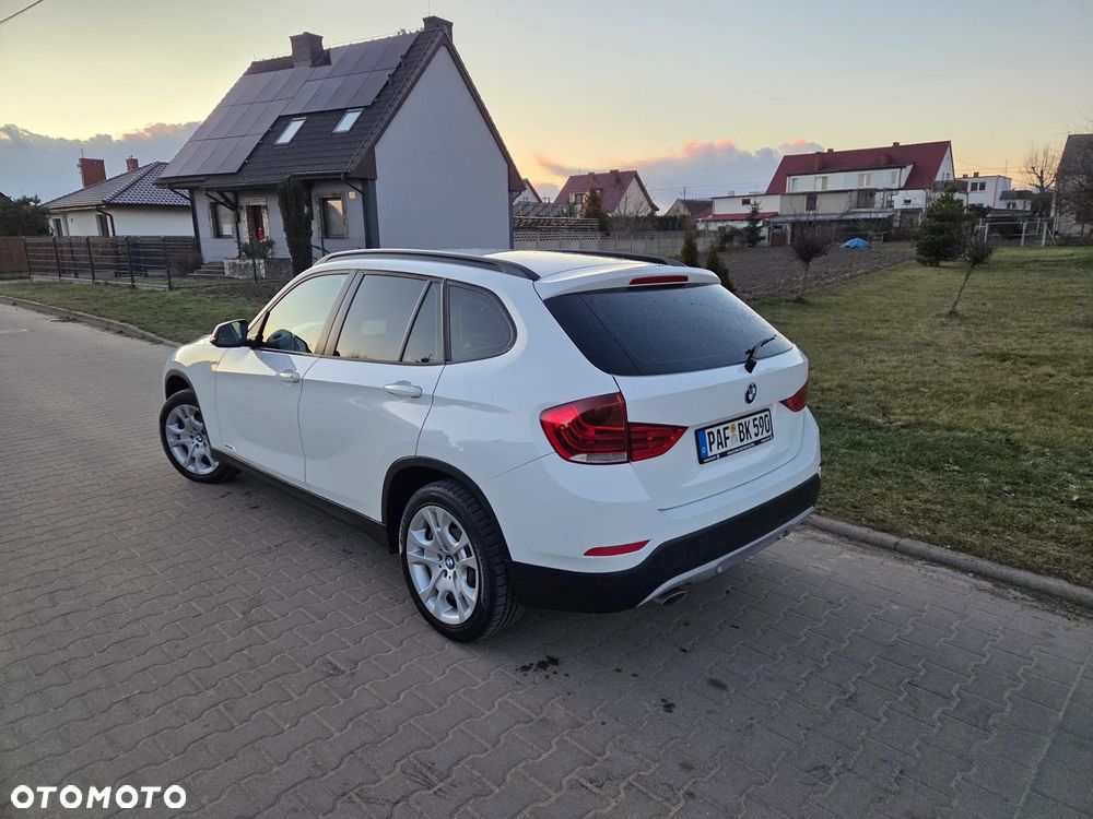 BMW X1 xDrive18d xLine - 11