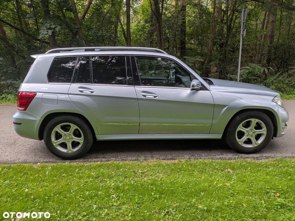 Mercedes-Benz GLK 220 CDI DPF BlueEFFICIENCY 7G-TRONIC SPORT EDITION - 4