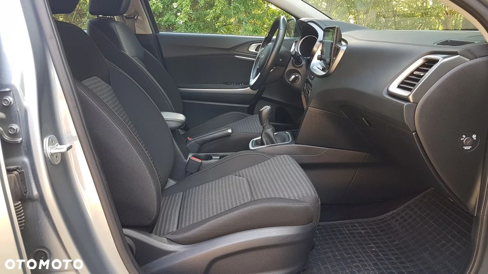 Kia Ceed 1.5 T-GDI M - 5