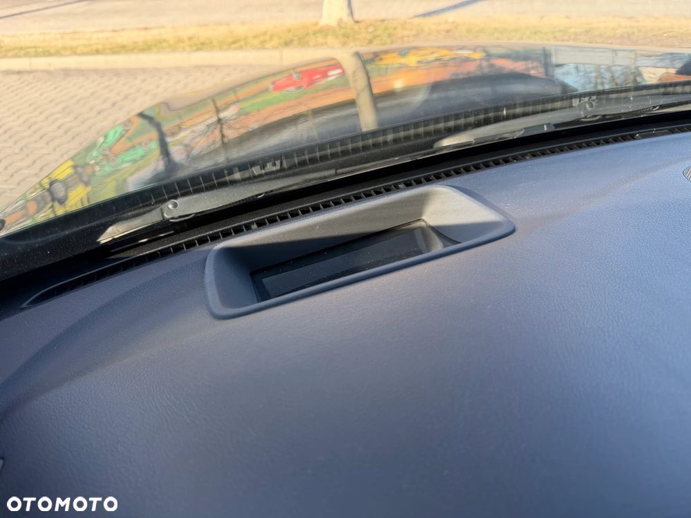 Mercedes-Benz Klasa C 220 d 4Matic 9G-TRONIC AMG Line - 19