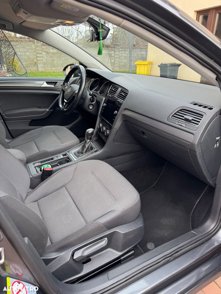 Volkswagen Golf - 19