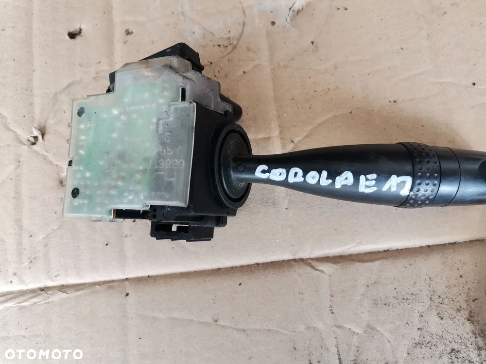 Toyota Corolla e12 2.0d przełącznik prawy+lewy - 1