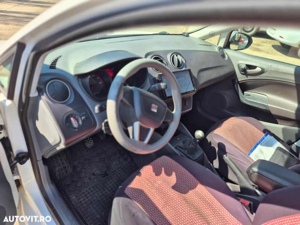 Seat Ibiza 1.4 Reference - 6