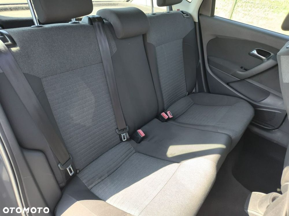 Volkswagen Polo - 17