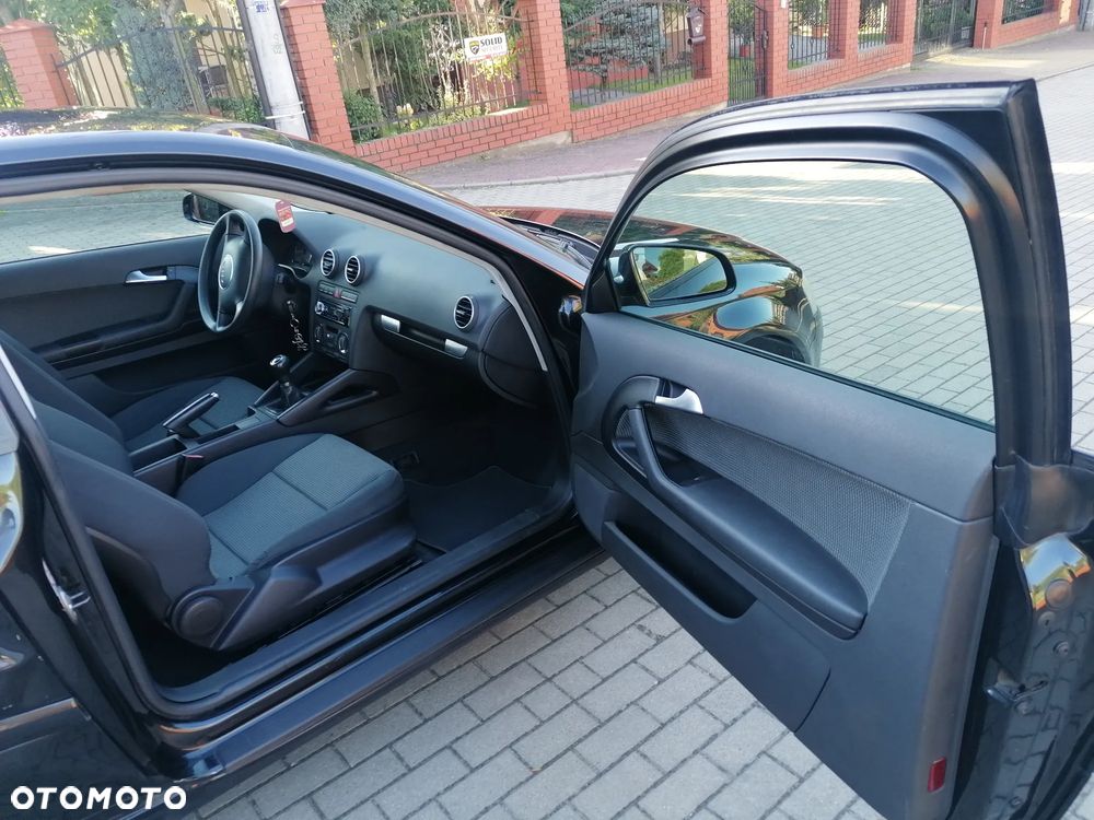 Audi A3 1.6 Attraction - 18
