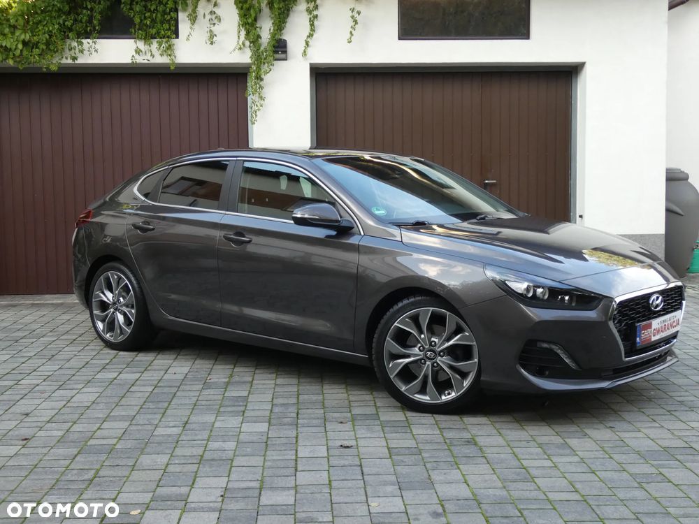 Hyundai i30 1.4 T-GDI Fastback Premium - 10