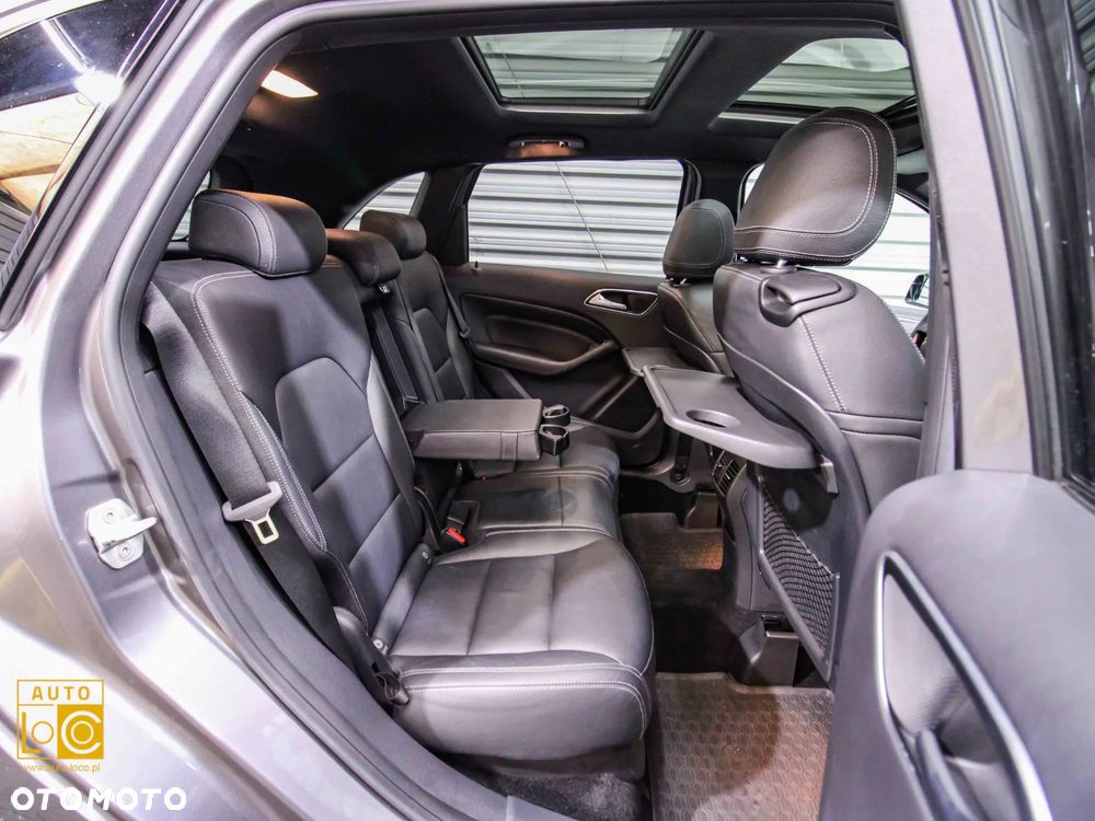 Mercedes-Benz Klasa B 180 d 7G-DCT SCORE - 11