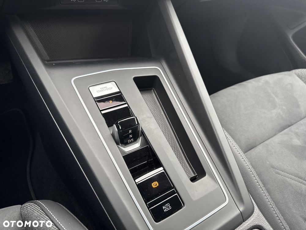 Volkswagen Golf - 17