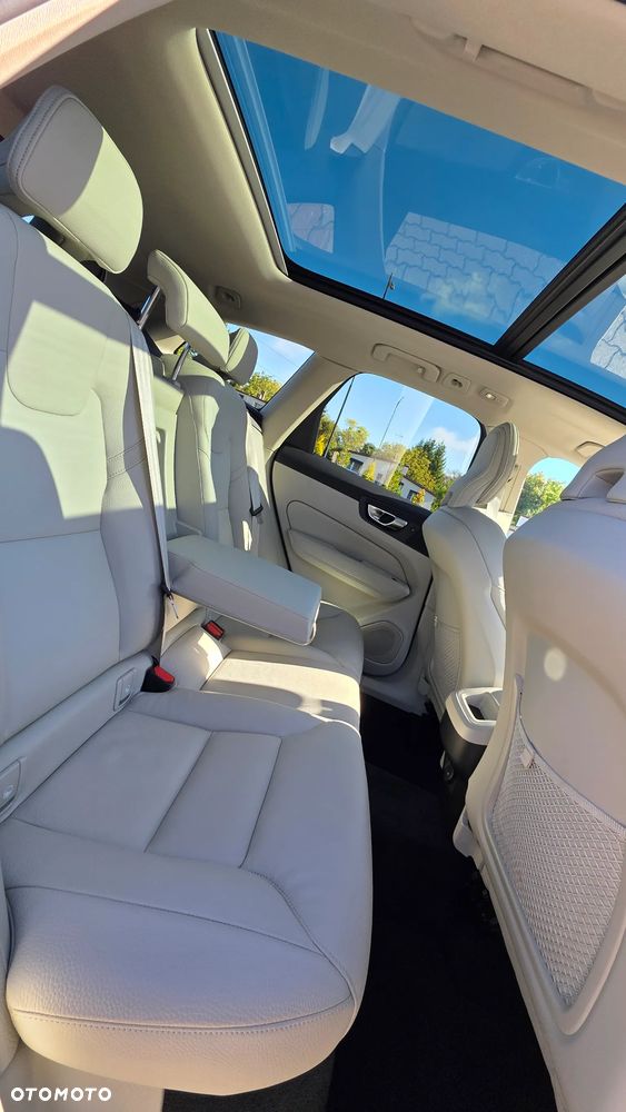 Volvo XC 60 B5 AWD Core - 28