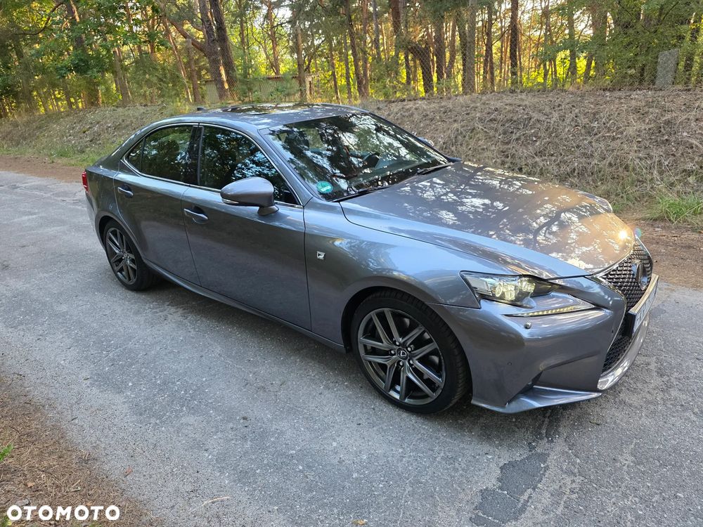 Lexus IS 200t Sport Line - 1