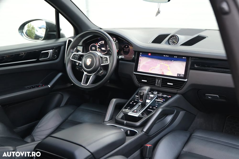 Porsche Cayenne E-Hybrid Tiptronic S Platinum Edition - 25