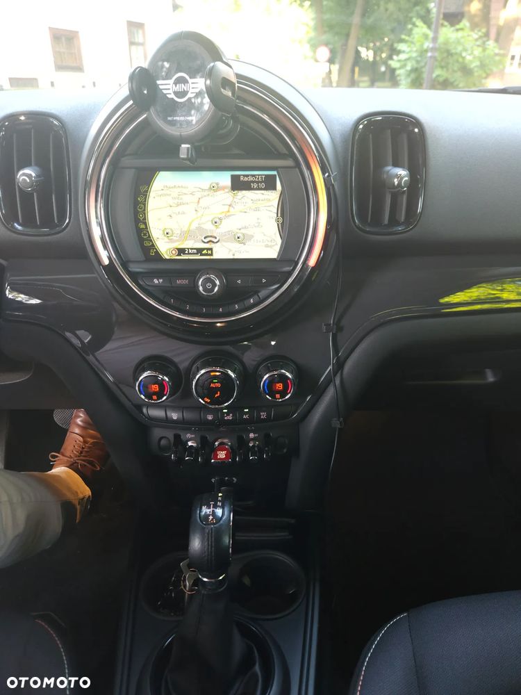 MINI Countryman Cooper D ALL4 - 16