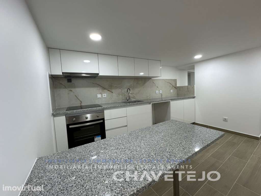 T1 remodelado situado no centro histórico de Tomar. - Grande imagem: 3/10