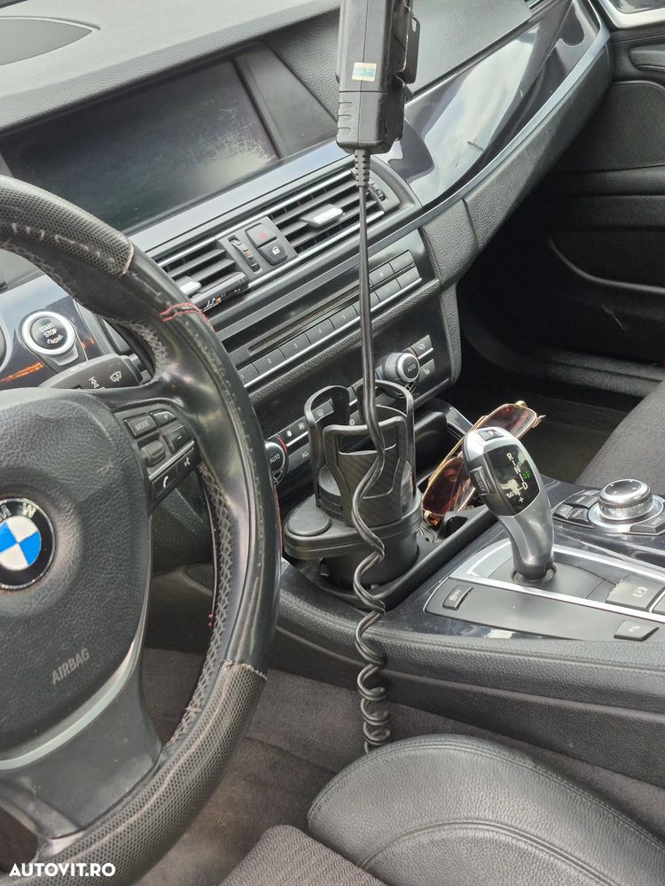 BMW Seria 5 520d - 23