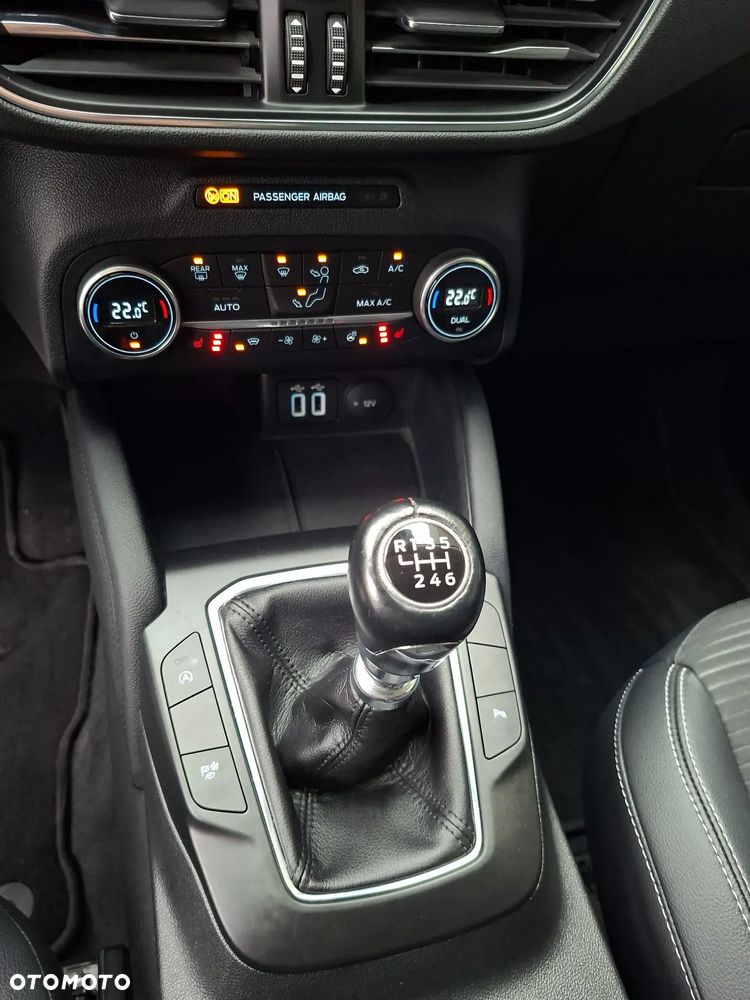 Ford Kuga 1.5 EcoBoost FWD Titanium X - 30