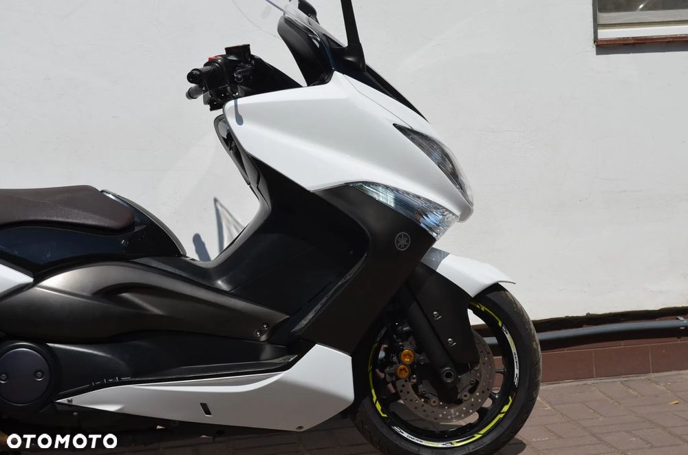Yamaha X-max - 8