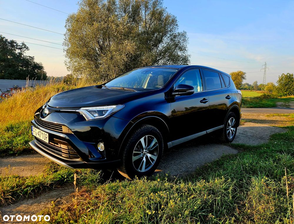 Toyota RAV4 - 3