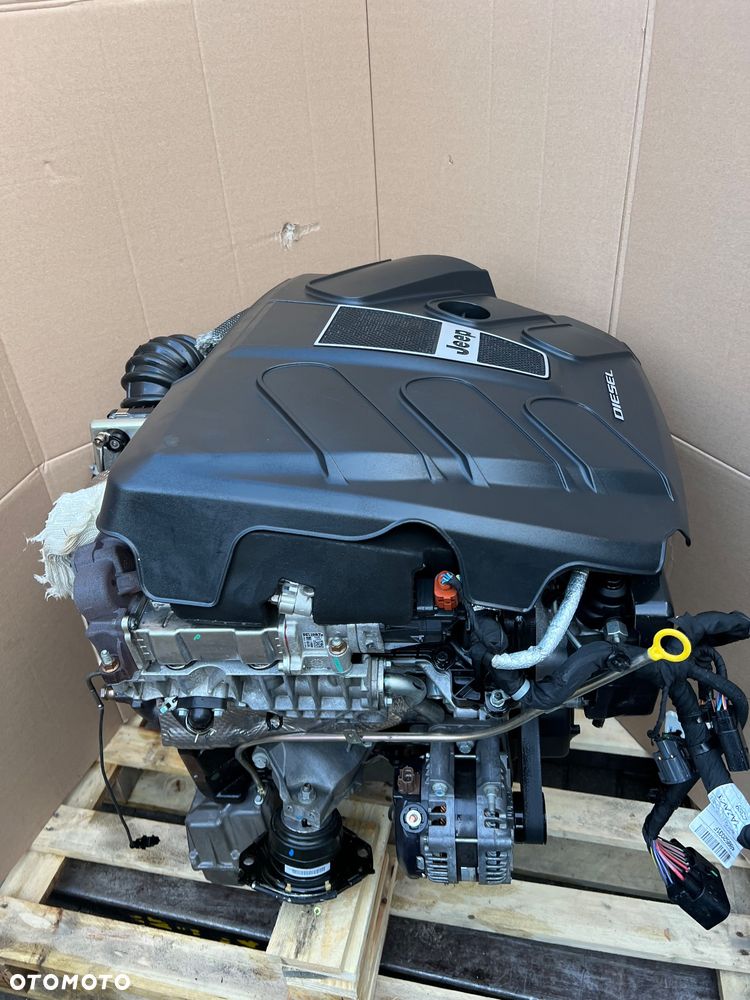 JEEP GRAND CHEROKEE WK2 3.0 D VM44D SILNIK KOMPLETNY 70 TYS PRZEBIEGU - 2