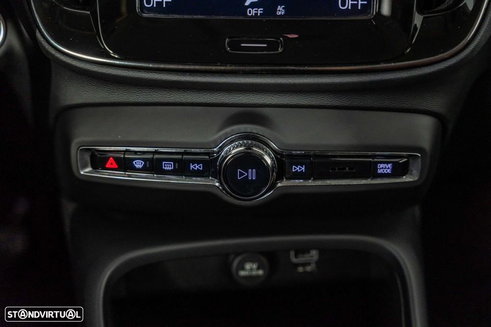 Volvo XC 40 1.5 T5 PHEV Momentum Plus - 22