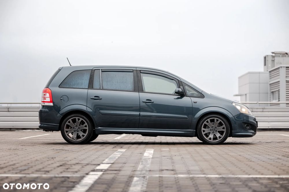 Opel Zafira 1.9 CDTI Cosmo - 13