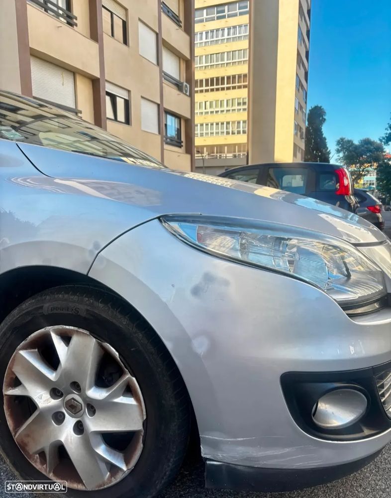 Renault Mégane dCi 90 FAP Paris - 3