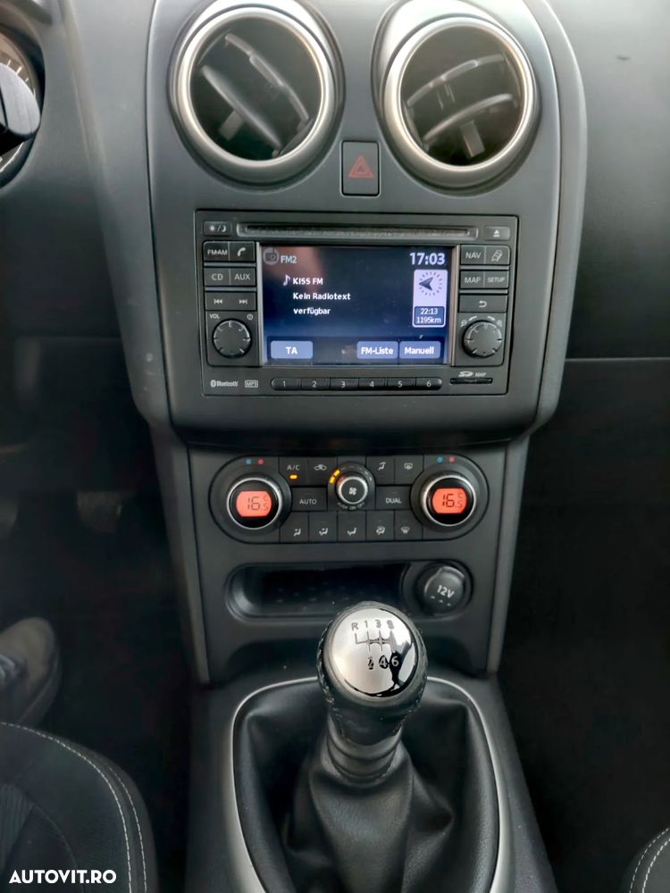 Nissan Qashqai 2.0 dCi DPF acenta - 8