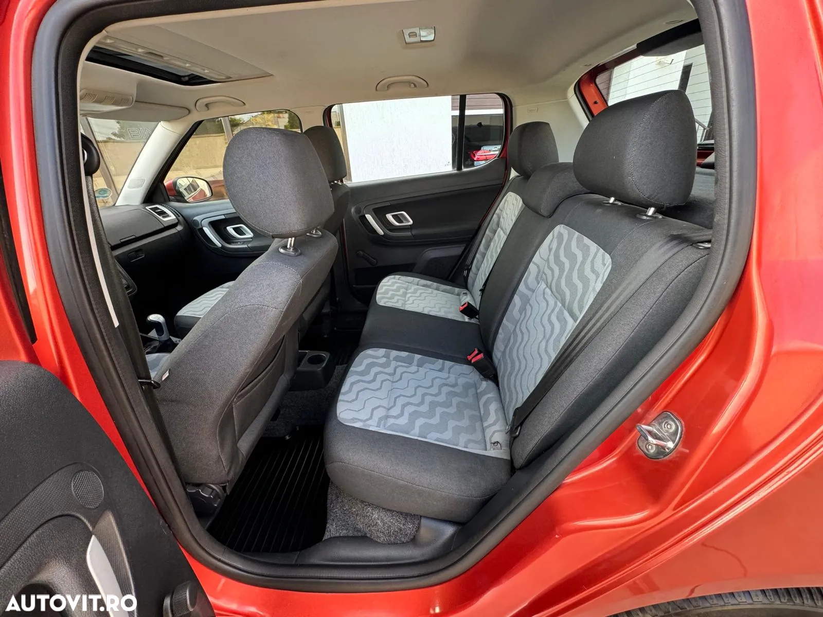 Skoda Fabia - 8