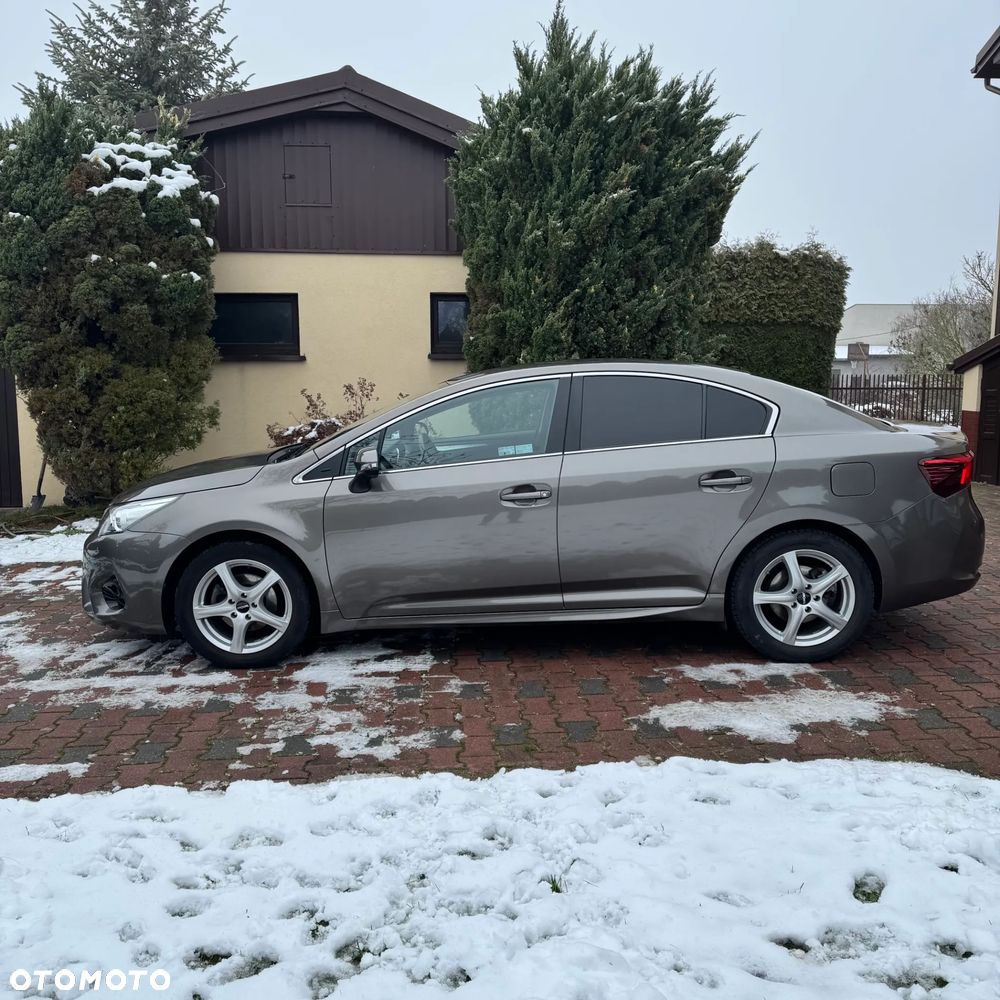 Toyota Avensis 2.0 Premium MS - 4