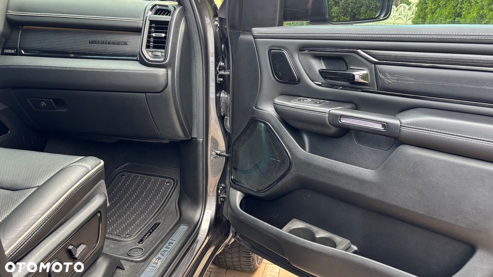 RAM 1500 5.7 eTorque Crew Cab Shortbed Limited Black - 19