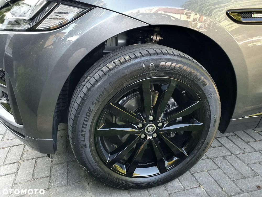 Jaguar F-Pace 20d AWD R-Sport - 23