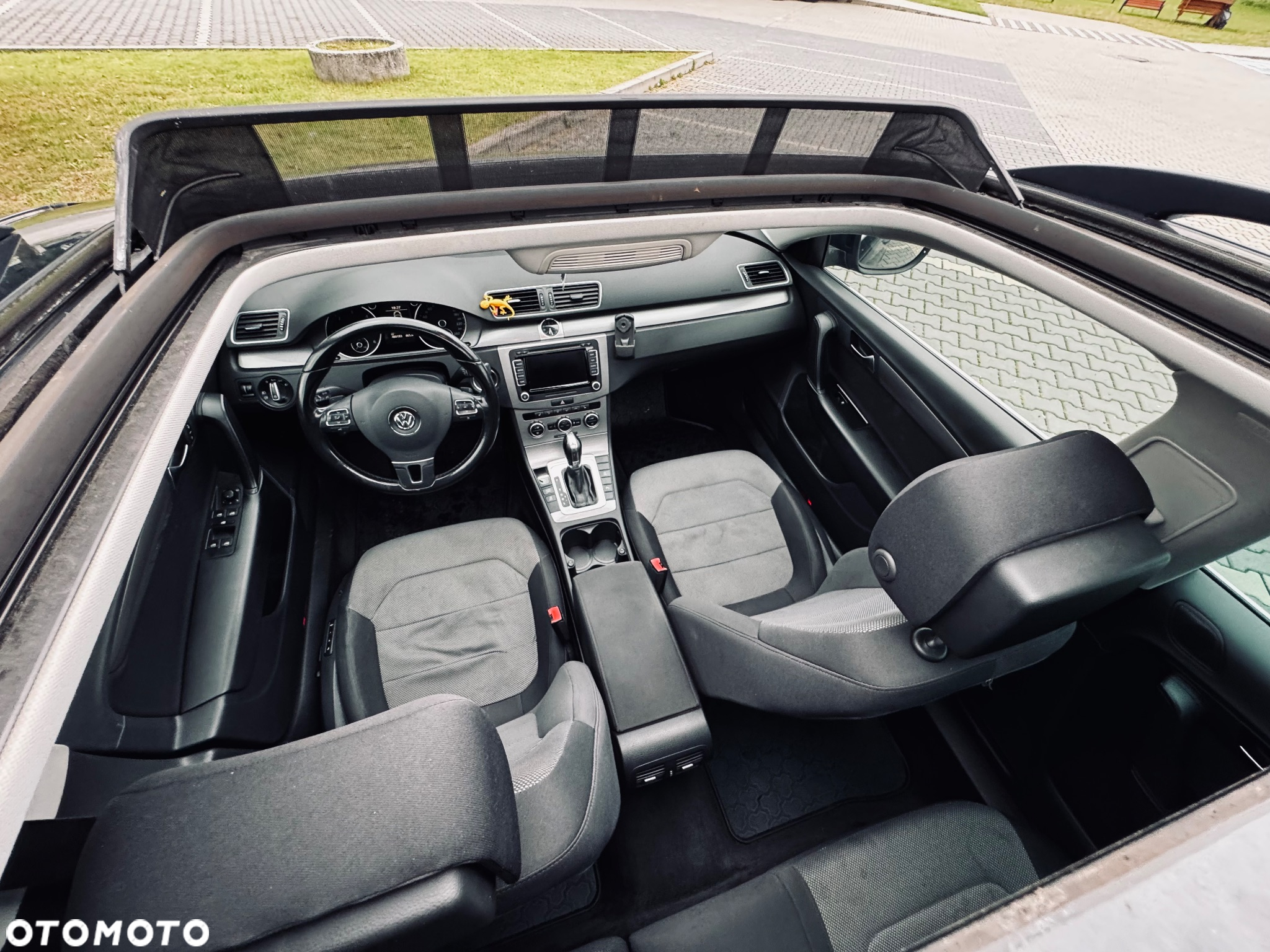 Volkswagen Passat Variant 2.0 TDI DSG BlueMotion Technology Highline - 10
