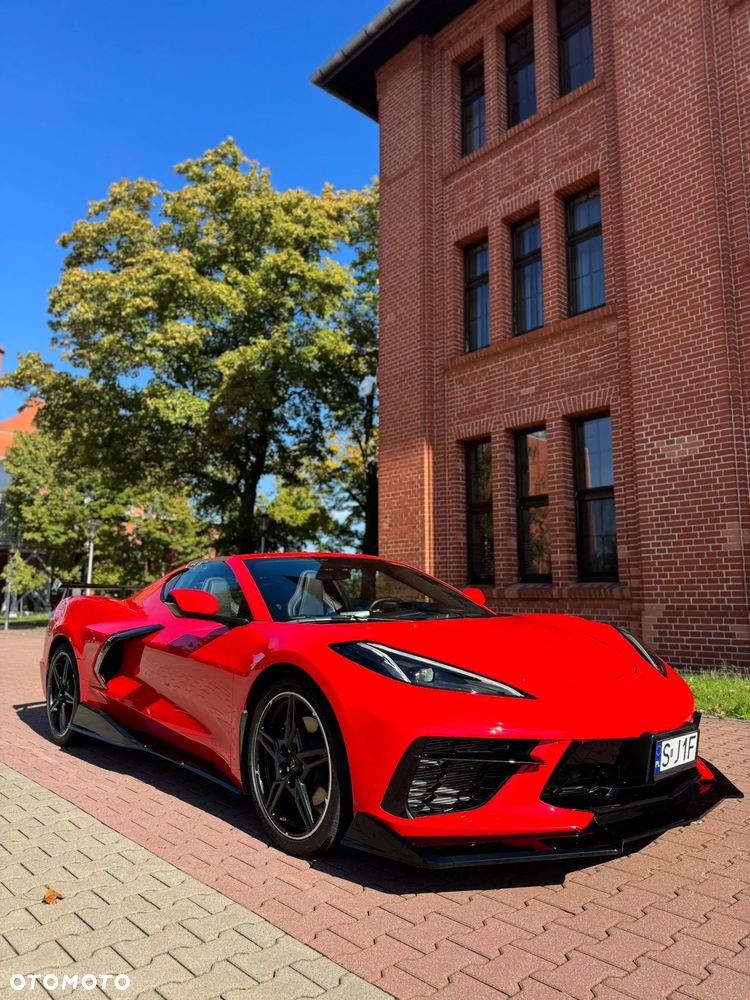 Chevrolet Corvette - 1