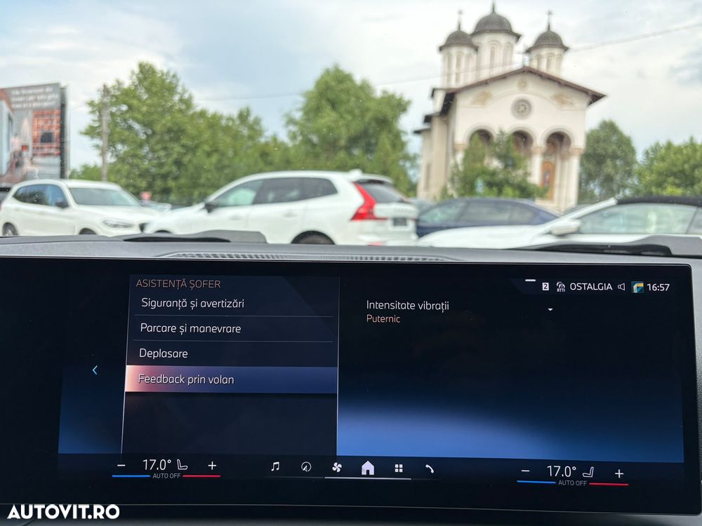 BMW Seria 3 318i Aut. Sport Line - 24