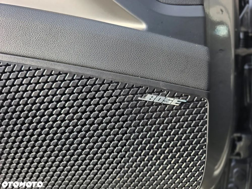 Hyundai Elantra - 28